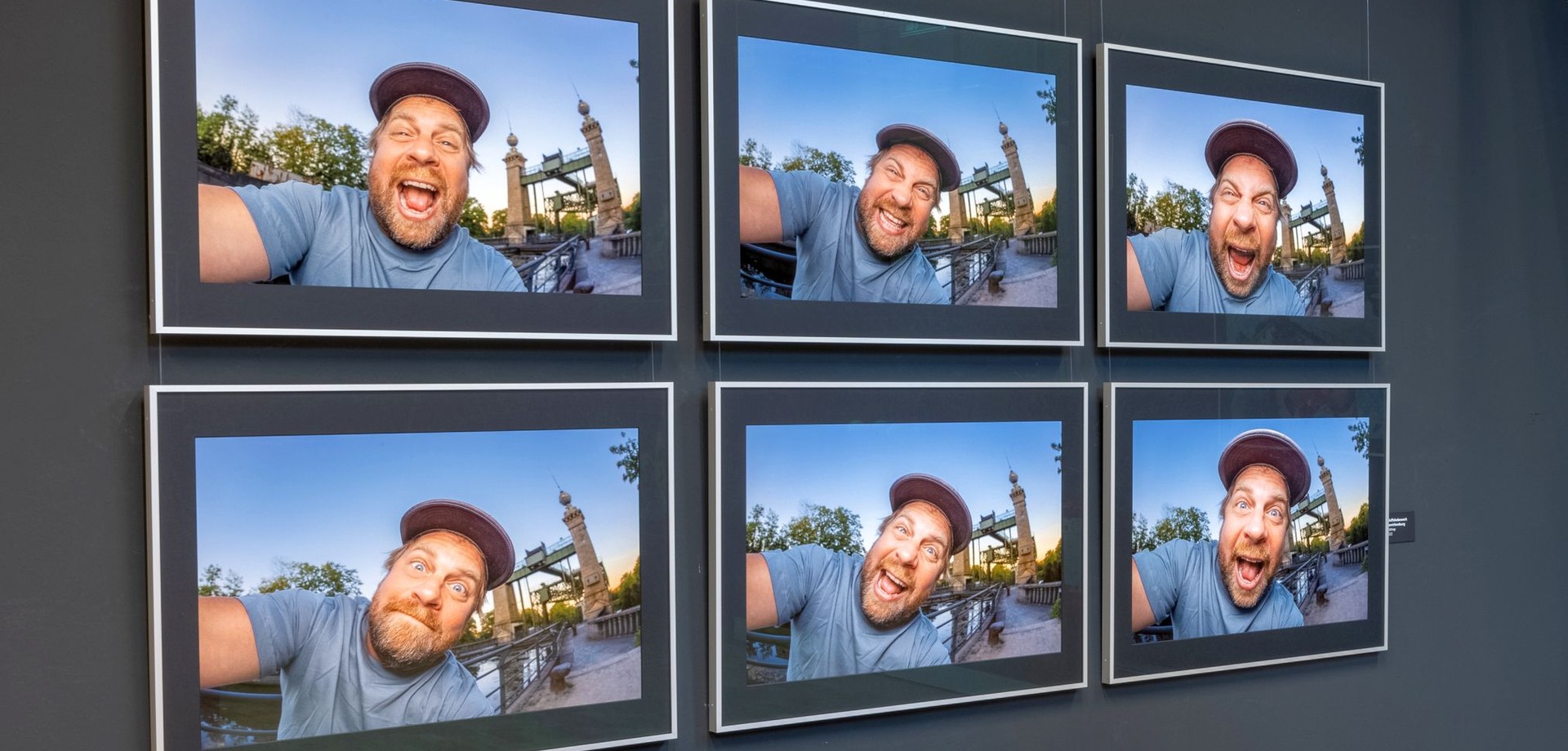 Blick in die Ausstellung "Selfies".